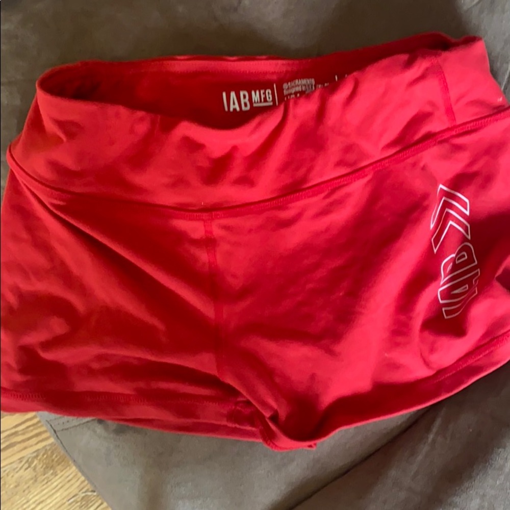 Medium IAB Shorties